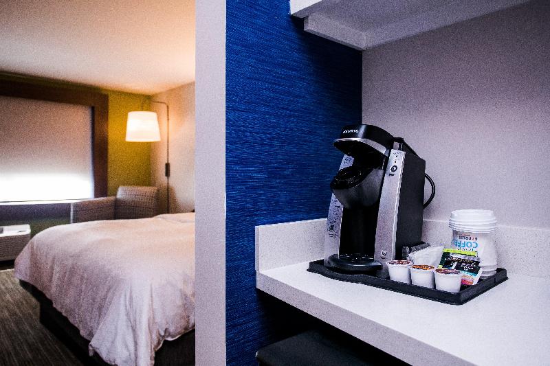 Holiday Inn Express & Suites Rehoboth Beach photo 22