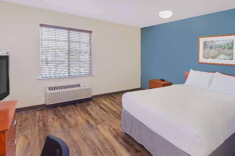 Woodspring Suites Ankeny image