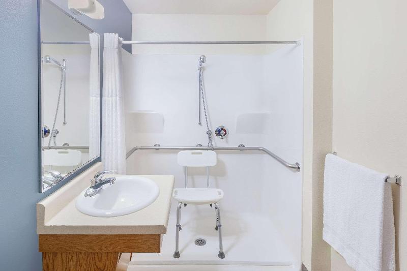 Woodspring Suites Ankeny image