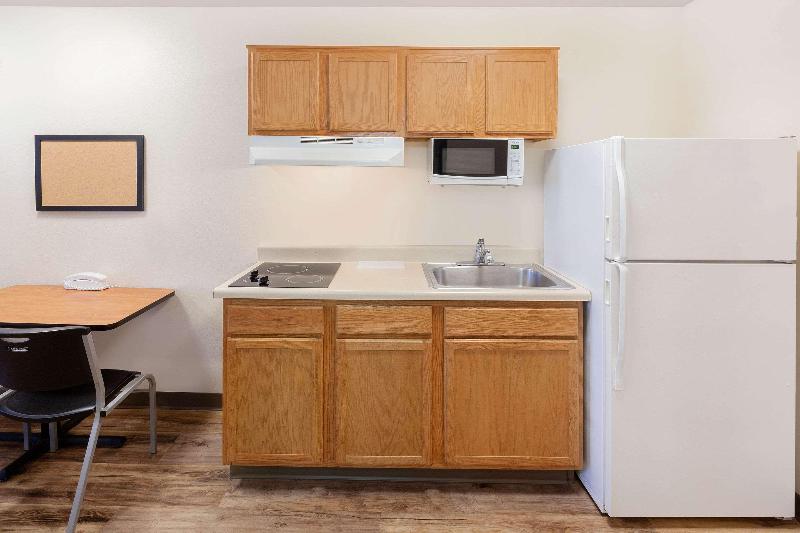 Woodspring Suites Ankeny image