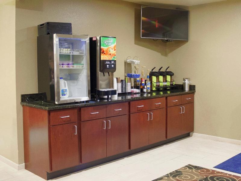 Cobblestone Inn Suites Winterset Ia