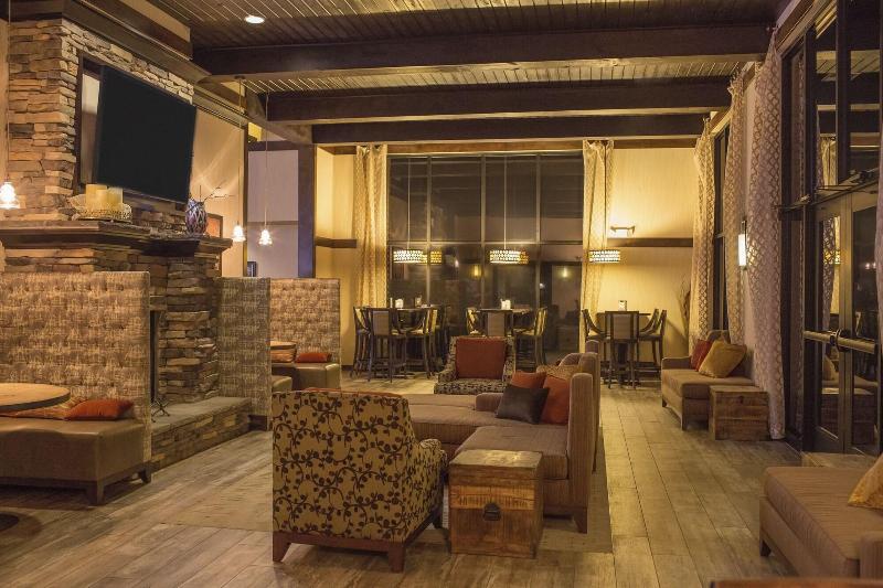 Teddy S Residential Suites Watford City image