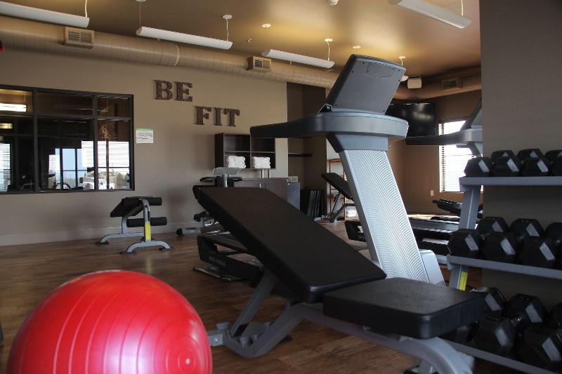 Teddy S Residential Suites Watford City image
