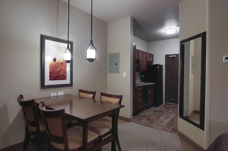 Teddy S Residential Suites Watford City image