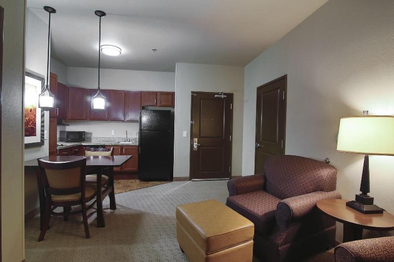 Teddy S Residential Suites Watford City image