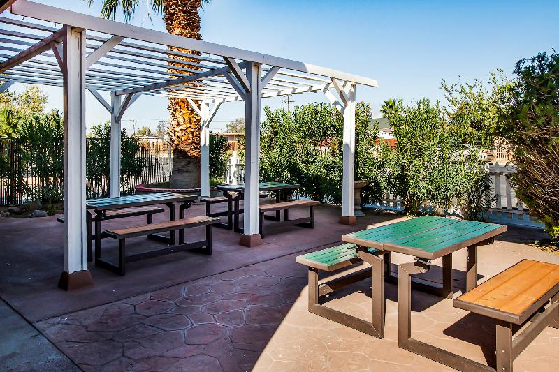 Hotel Europa Ridgecrest(Listing Partner) GEN