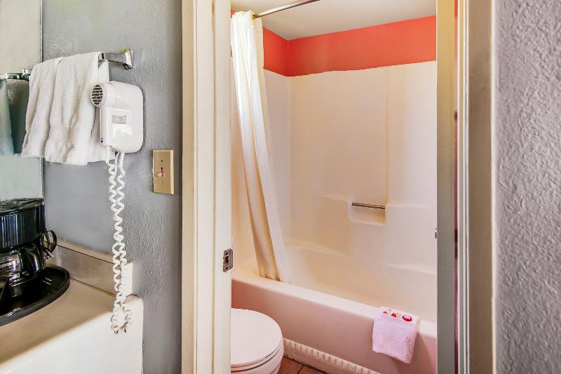 Hotel Europa Ridgecrest(Listing Partner)