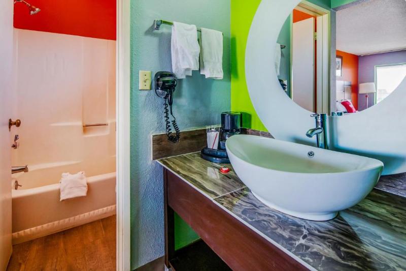 Hotel Europa Ridgecrest image