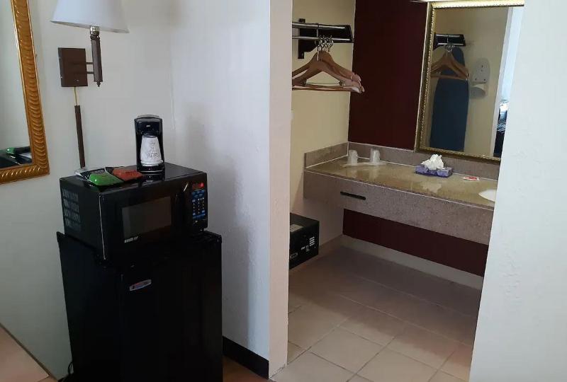 Hotel Phenix City Central image