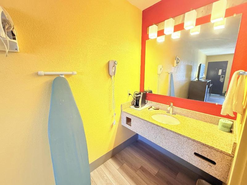 OYO Hotel Williamston image