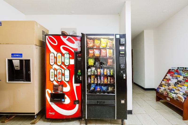 OYO Hotel St. Louis Lambert Airport
