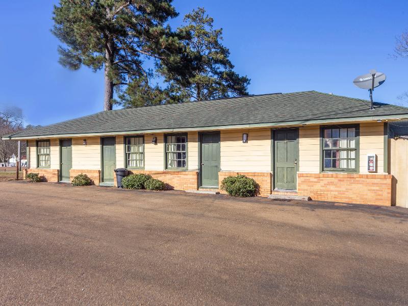 OYO Hotel Brookhaven MS Hwy 51 North image