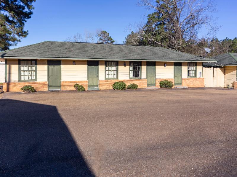 OYO Hotel Brookhaven MS Hwy 51 North image