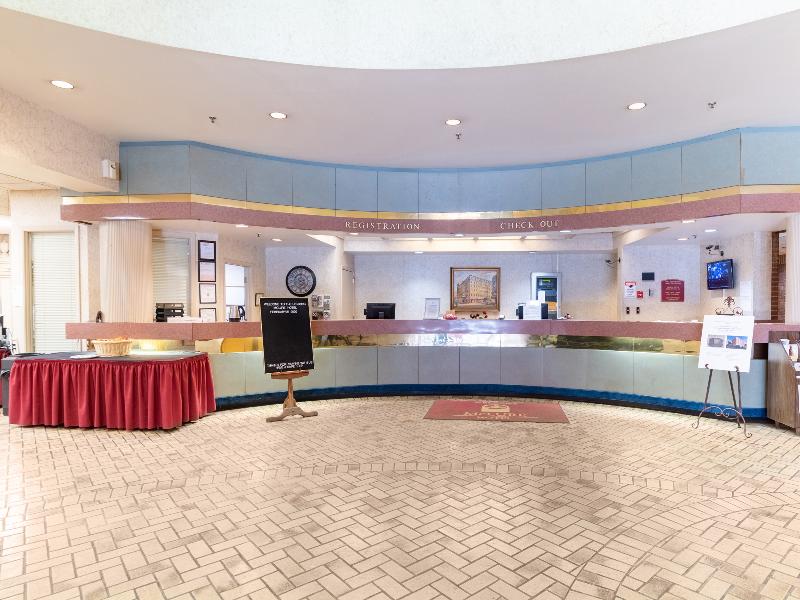 Lobby & Reception