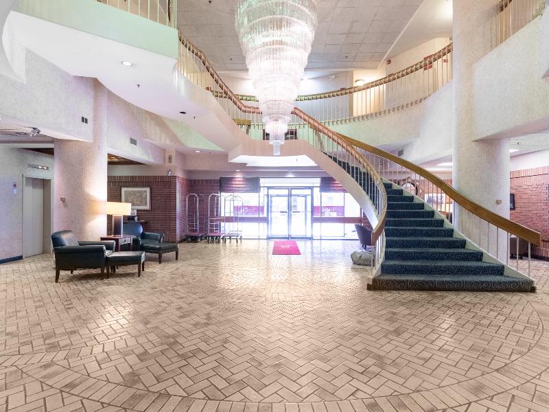Lobby & Reception