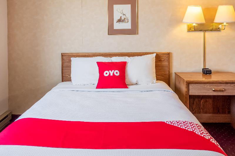 OYO Hotel Shelby MT Hwy 2 and I-15 image