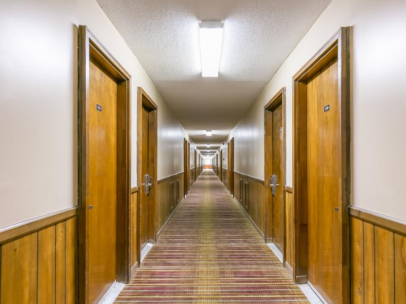 Hotel Darlington Raceway image