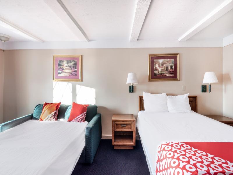 Hotel Wadsworth OH I-76 image