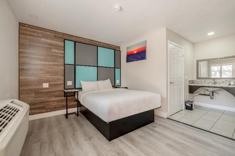 Hotel Avenida Victorville I 15 image