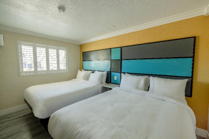 Hotel Avenida Victorville I 15 image