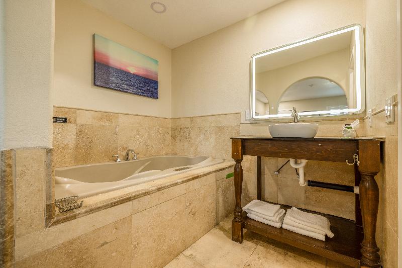 Hotel Avenida Victorville I 15 image