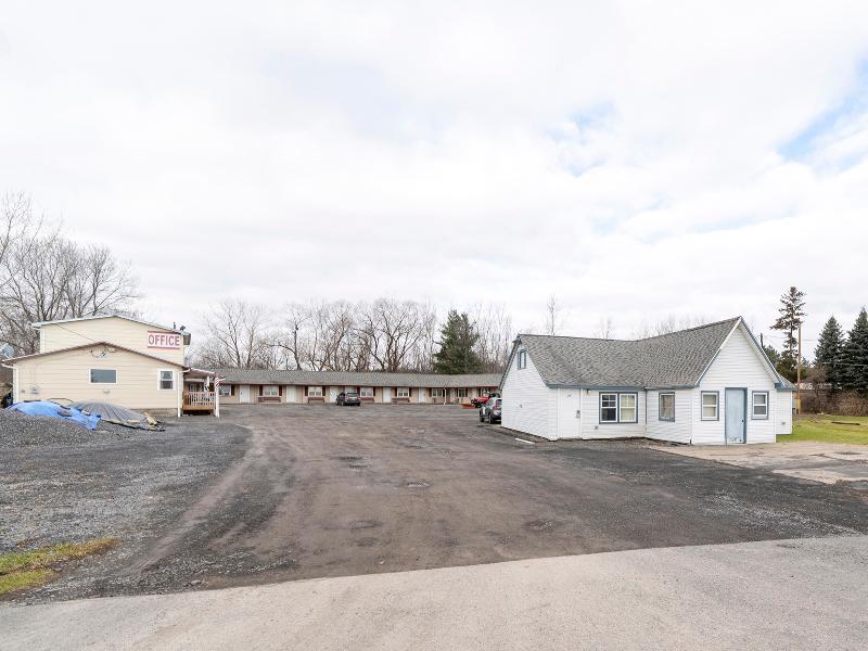 OYO Hotel Starlite Seneca Falls image