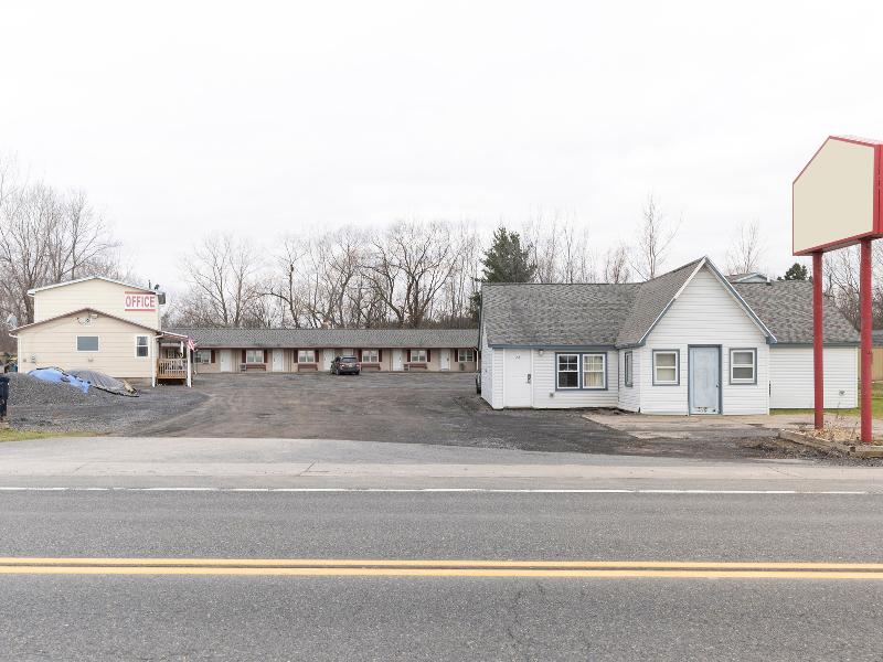 OYO Hotel Starlite Seneca Falls image