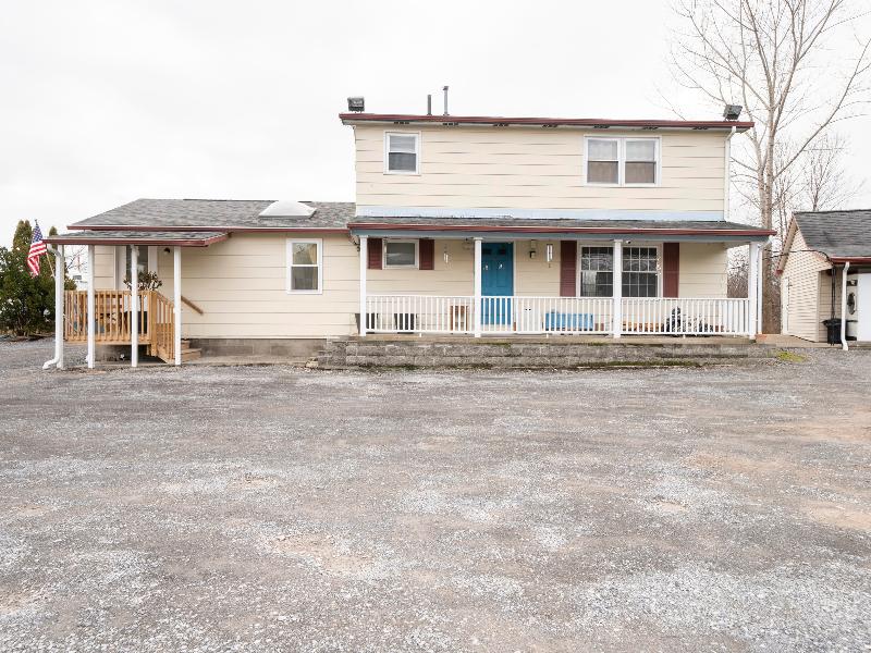 OYO Hotel Starlite Seneca Falls image
