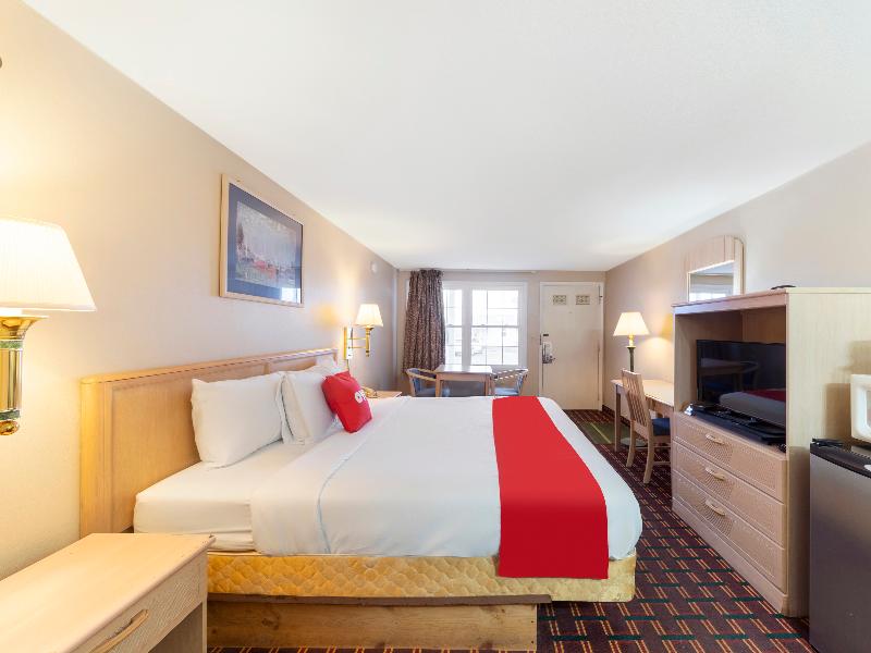 OYO Hotel Starlite Seneca Falls image