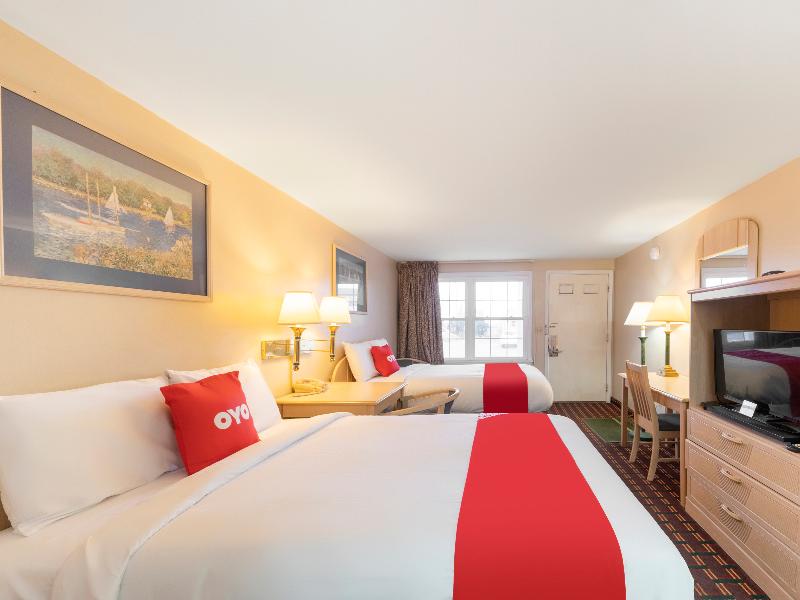 OYO Hotel Starlite Seneca Falls image