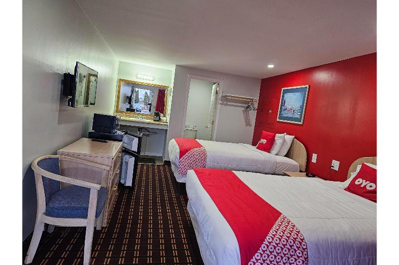 OYO Hotel Starlite Seneca Falls image