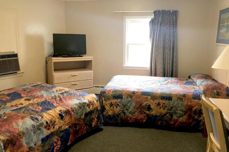 OYO Hotel Starlite Seneca Falls image