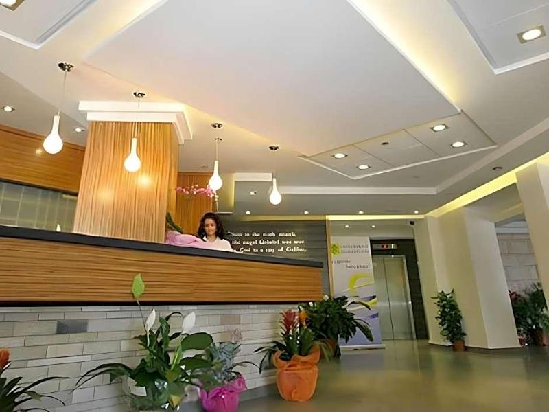 Tabar Hotel image