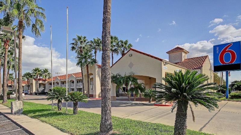 Motel 6 Edinburg image