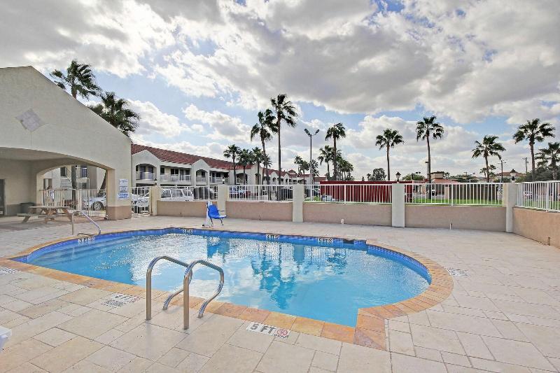Motel 6 Edinburg image