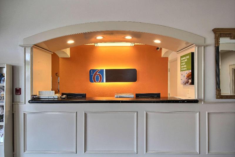 Motel 6 Edinburg image