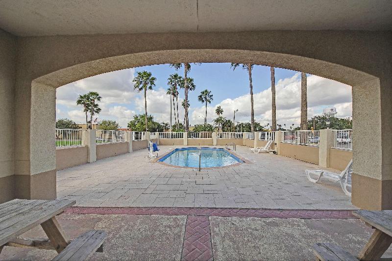 Motel 6 Edinburg image
