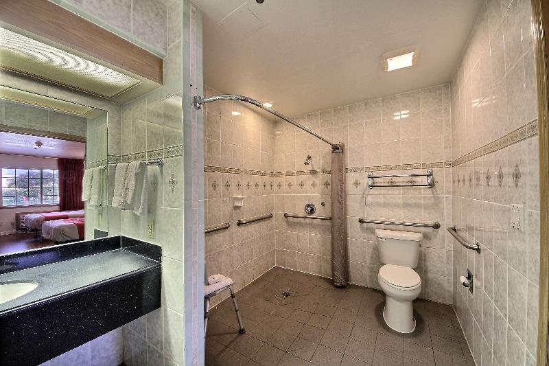 Motel 6 Edinburg image