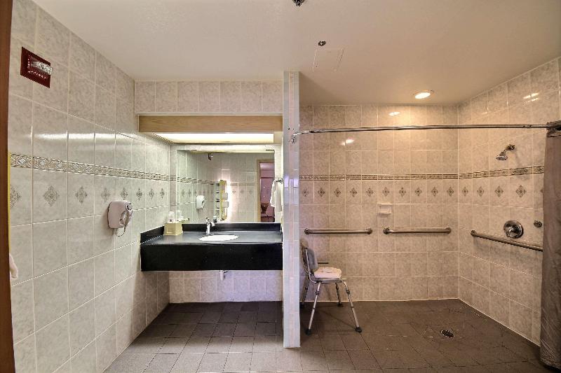 Motel 6 Edinburg image