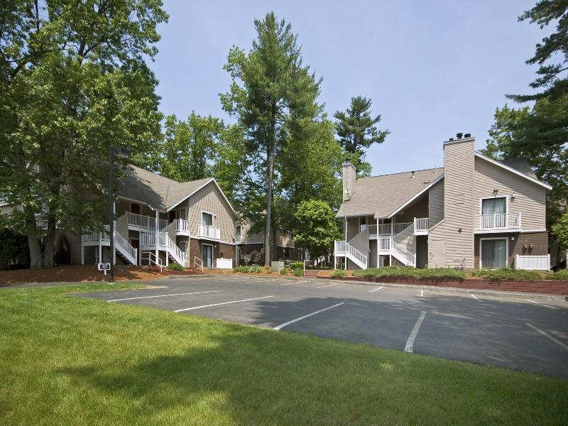 Residences At Daniel Webster image