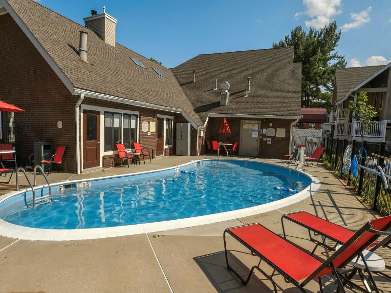 Residences At Daniel Webster image