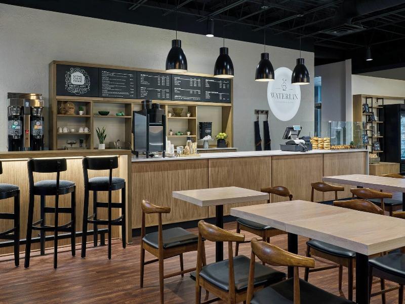 Delta Hotels By Marriott Milwaukee Northwest image