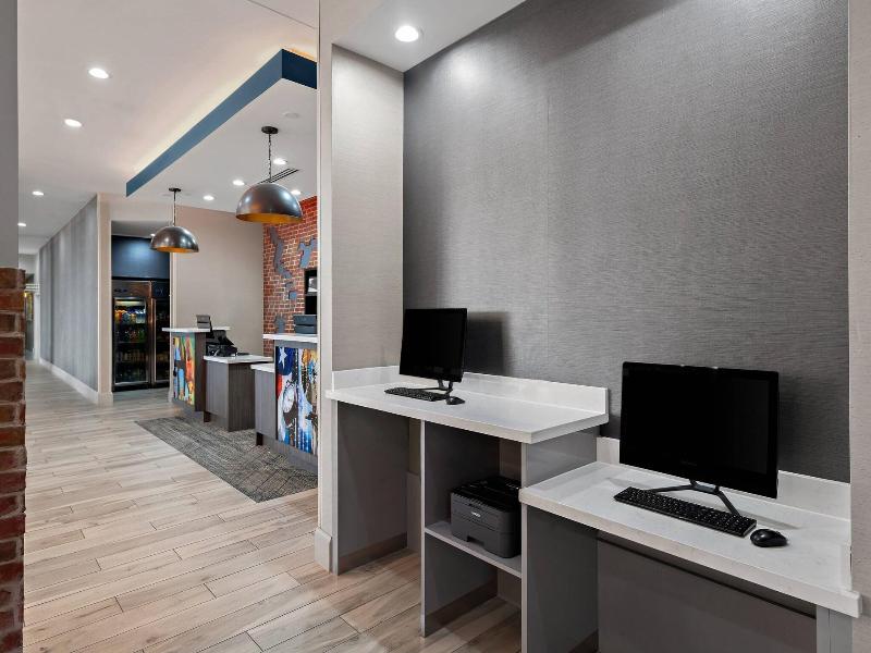 Four Points by Sheraton Plano image