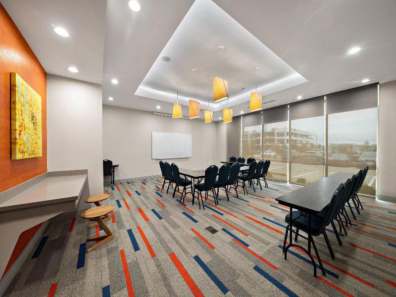 Four Points by Sheraton Plano image