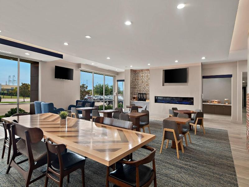 Four Points by Sheraton Plano image