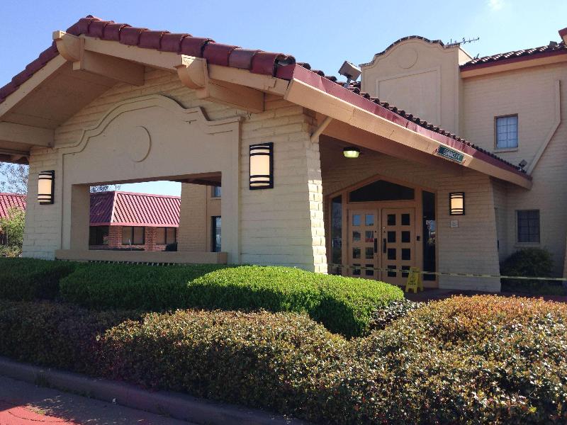 Motel 6 Monroe La image