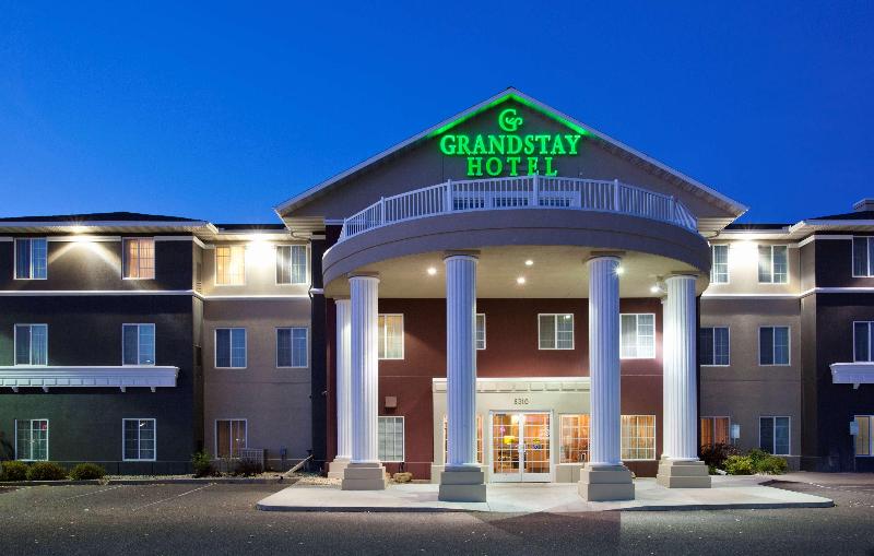 Grandstay Residential Suites Eau Claire image