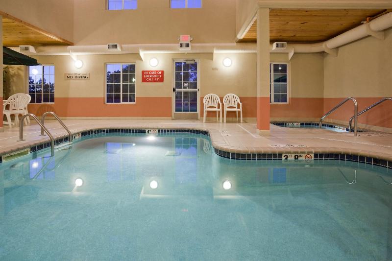 Grandstay Residential Suites Eau Claire image