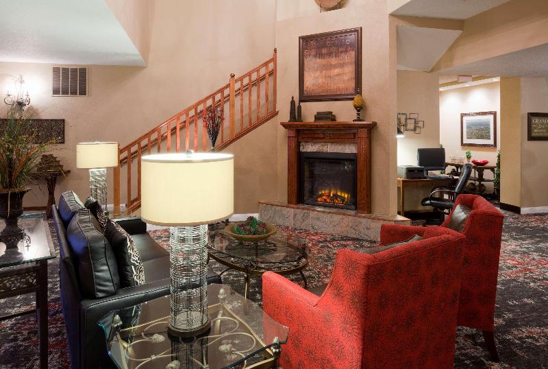 Grandstay Residential Suites Eau Claire image