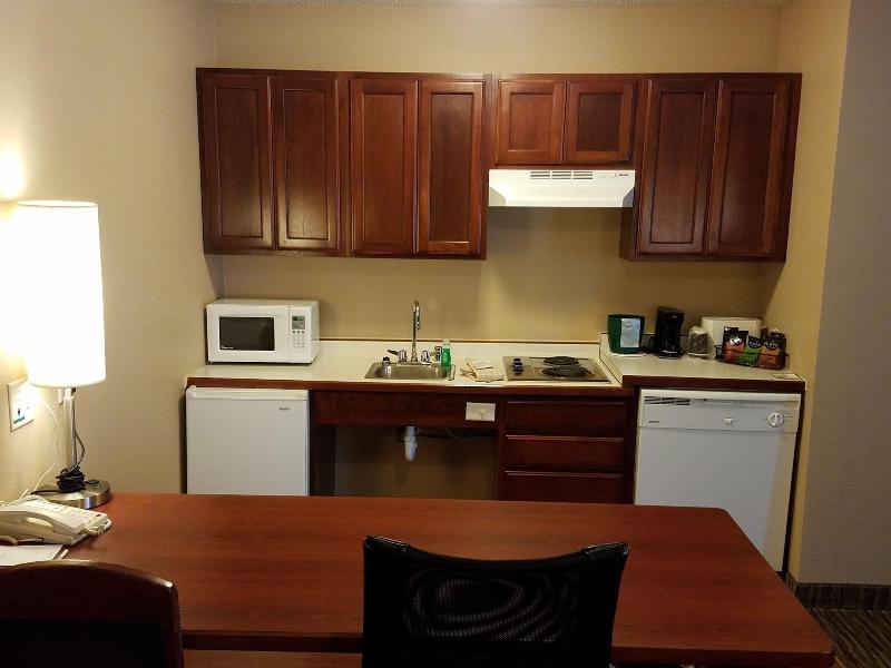Grandstay Residential Suites Eau Claire image